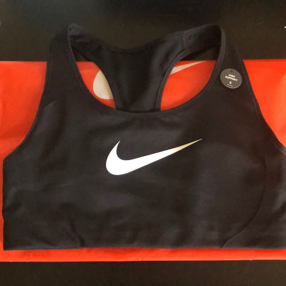 NWT Nike Sports Bra